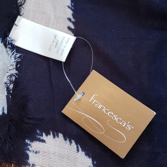 2 for$5 🚀Francesca's - Large Polka Dot Long Acrylic Scarf - Picture 3 of 7